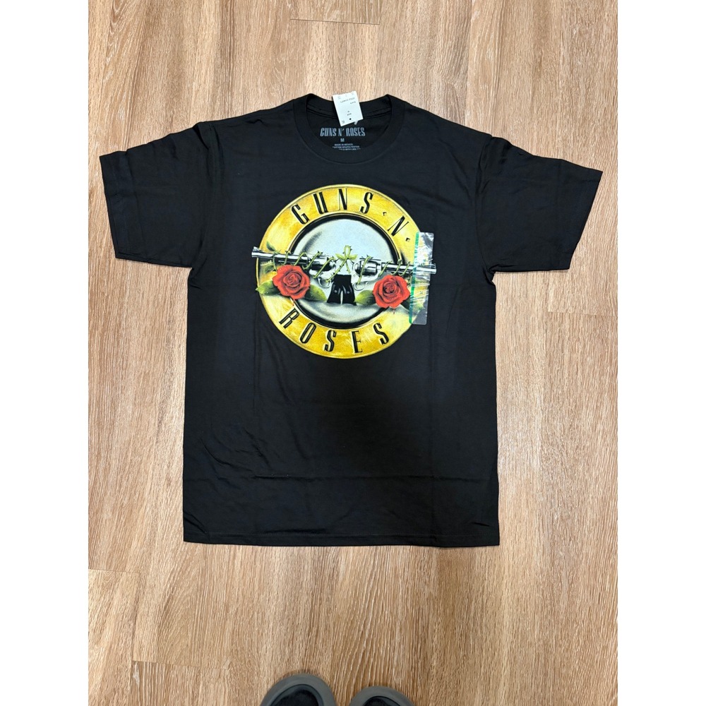 Guns N Roses Mens Graphic T-Shirt Black Athletic Fit Short Sleeve Size M NWT